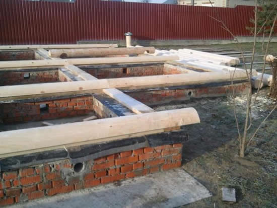 Фото 7 – Первый венец дачного дома