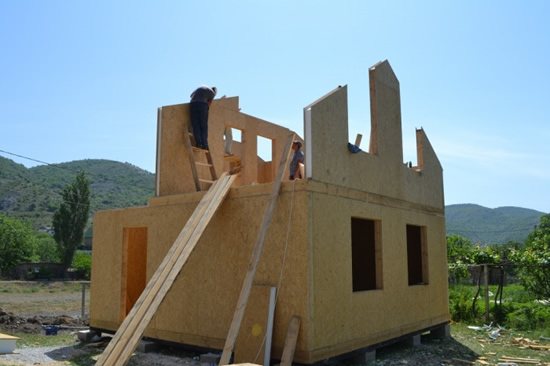 Фото 7 - Возведение щитового коттеджа из готового домокомплекта