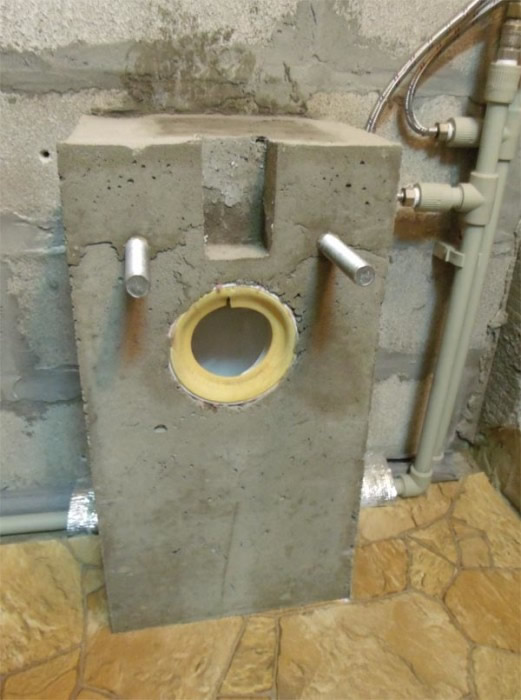 Фото 8 — Финишный вид монолитного бетонного основания для установки подвесного унитаза