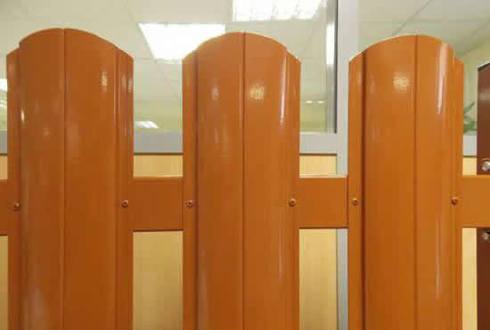 Фото 9 – Металлический штакетник Barrera