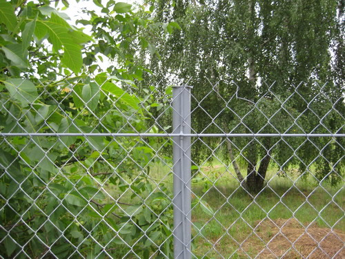 Фото 9 – Столб из металлической трубы