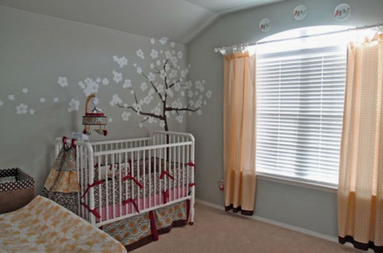 Виниловые наклейки в детской комнате