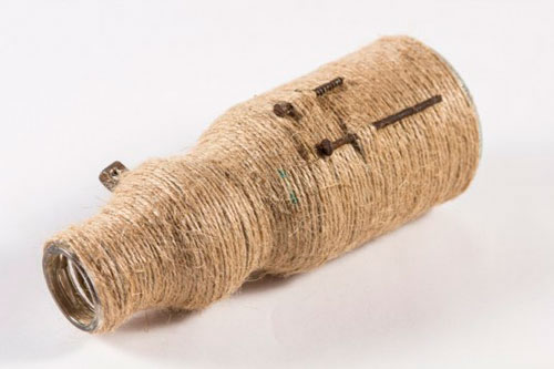 Вазы в гостиной в африканском стиле