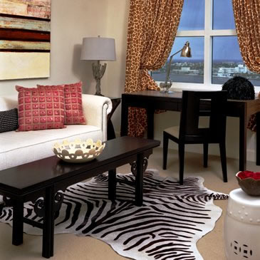 Использование нескольких звериных принтов в интерьере