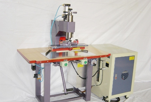 Фото 29 – ТВЧ-станок с одним столом и одним генератором