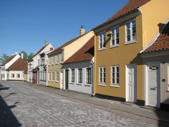 Фото 8 – Покраска стен на улице