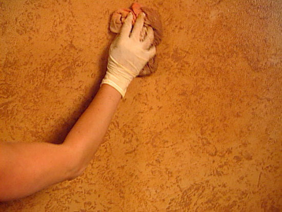 painttechniqueleather_figB_fixingglaze_lg