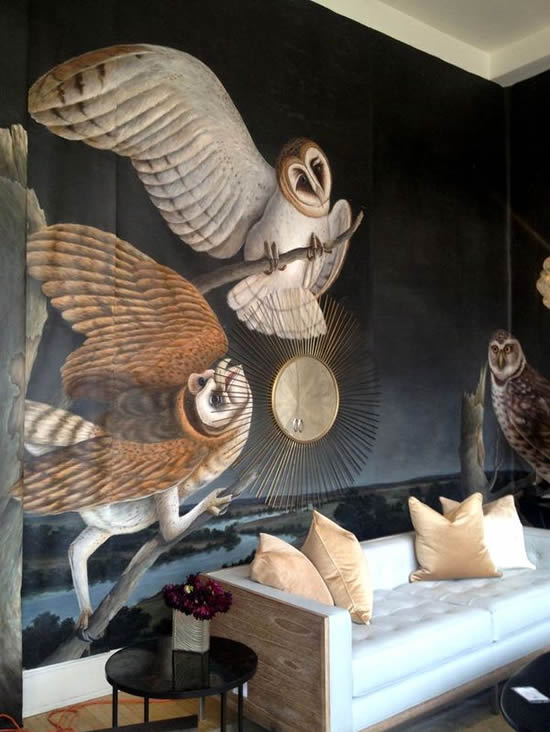 Фреска в гостиной современная