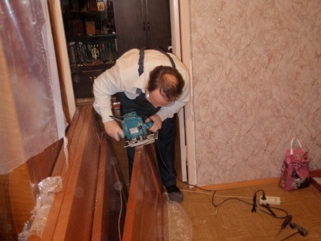 Процесс реставрации дверей