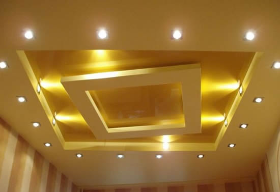 Квадраты на потолке