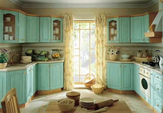 Кухонная мебель с мятным оттенком