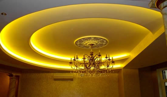 Подсветка потолка светодиодной лентой