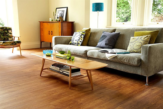 Напольная плитка из ПВХ для квартиры